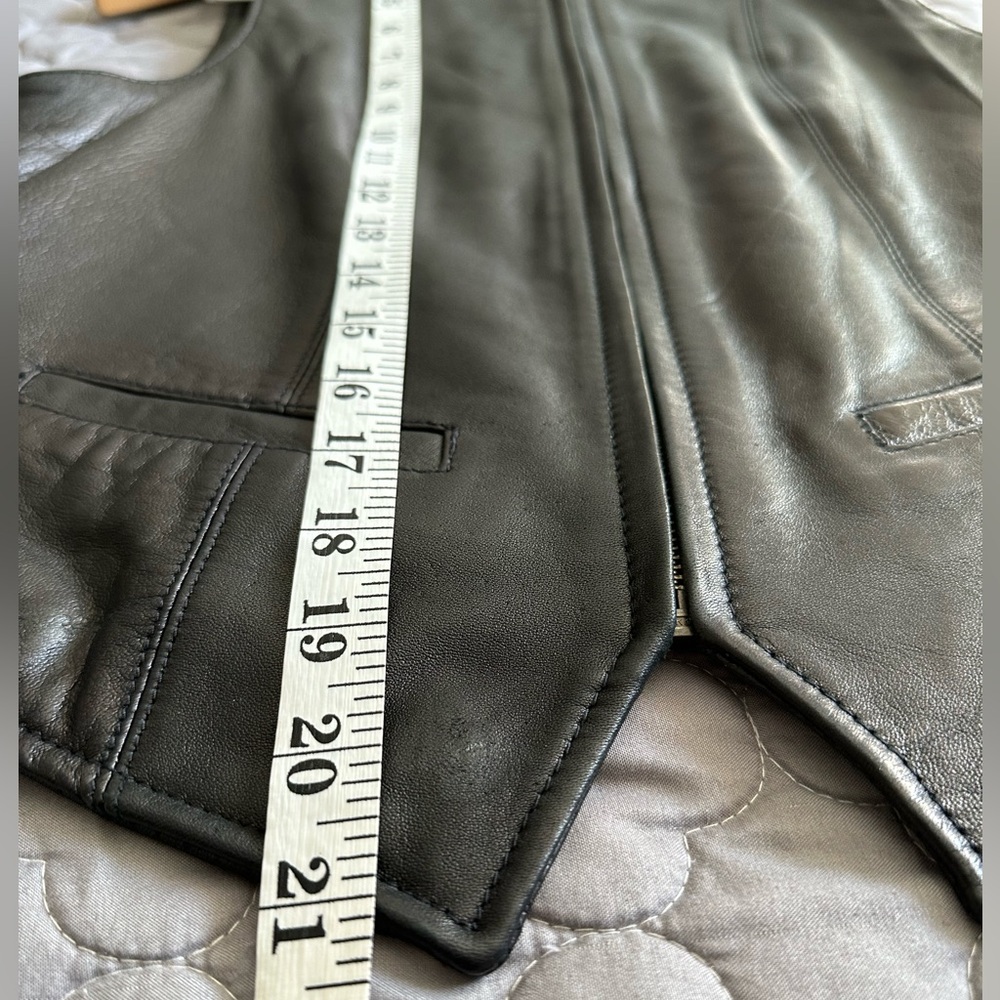 EUC Oakwood 100% leather vest ** - Picture 5 of 8
